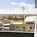 Huswell - Bright, Modern With Terrace Near Apartament
