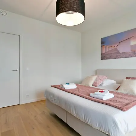 Huswell - Bright, Modern With Terrace Near Apartment