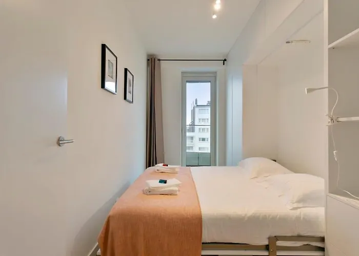 Huswell - Bright, Modern With Terrace Near Appartement *