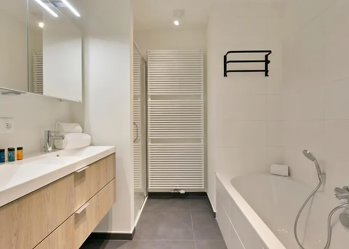 Huswell - Bright, Modern With Terrace Near Appartement Oostende